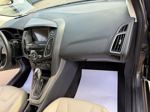 Used 2018 Ford Focus Titanium image 45