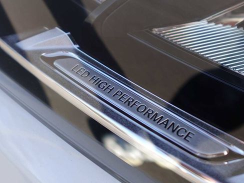 Used 2026 Mercedes-Benz GLC 300 4MATIC image 31