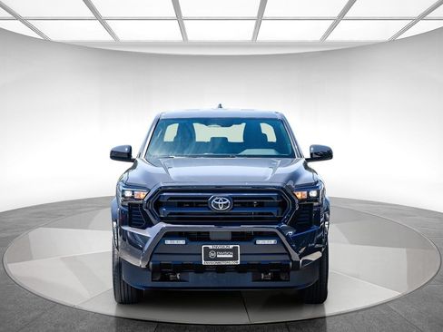 Used 2026 Toyota Tacoma SR5 AWD/4WD image 7