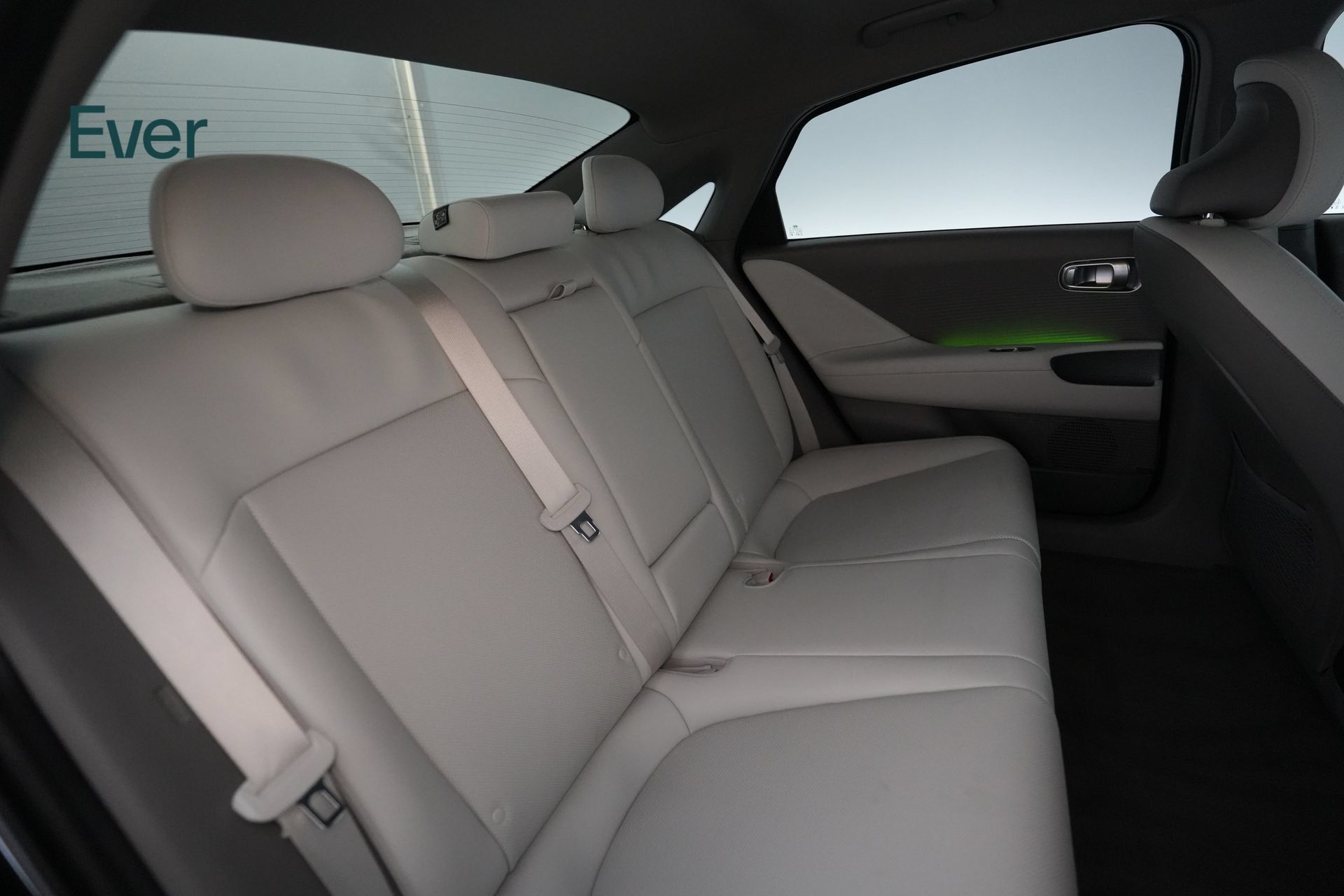 Used 2025 Hyundai Ioniq 6 SEL RWD image 5