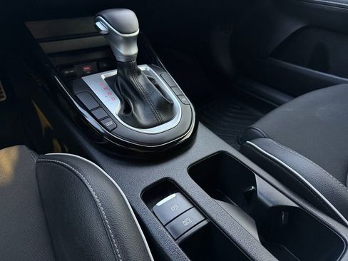 Used 2024 Kia Forte GT-Line image 22