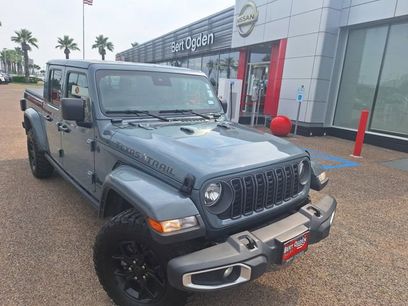 Used 2025 Jeep Gladiator Sport