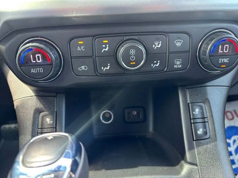 Used 2018 GMC Acadia SLT FWD image 23