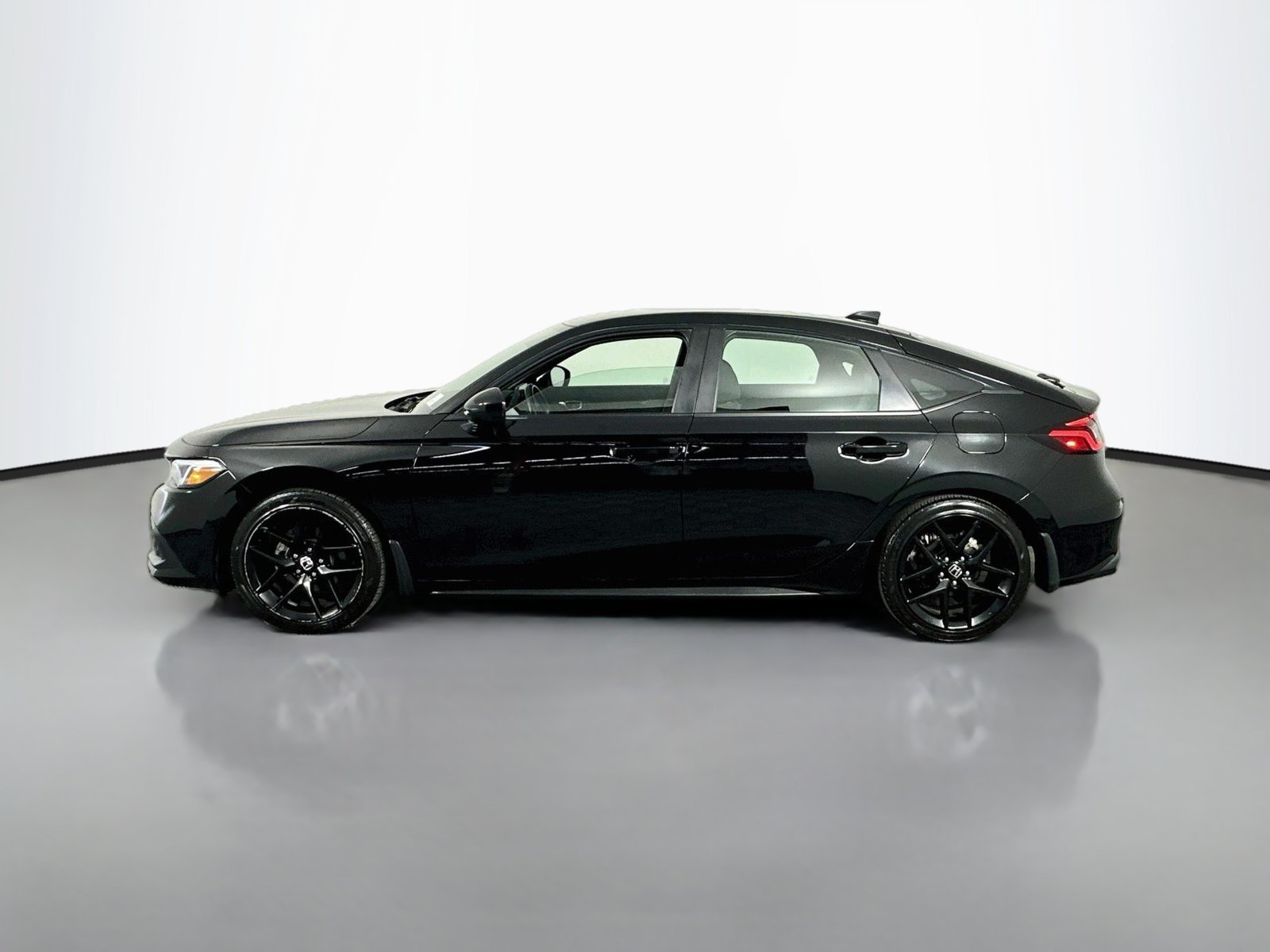 Used 2024 Honda Civic Sport image 4