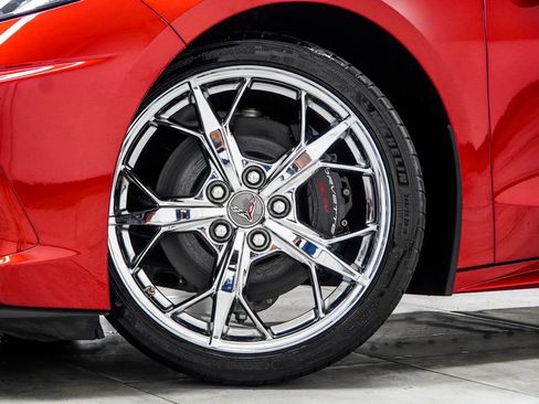 Used 2021 Chevrolet Corvette Stingray Premium Cpe w/ Z51 Performance Package RWD image 6