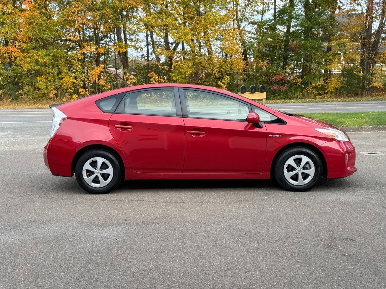 Used 2012 Toyota Prius Two FWD image 7