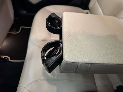 Used 2019 Mercedes-Benz GLA 250 4MATIC image 10