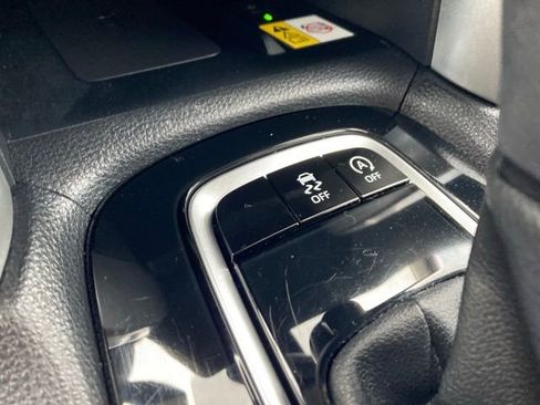 Used 2022 Toyota Corolla Cross LE w/ Moonroof Package image 35