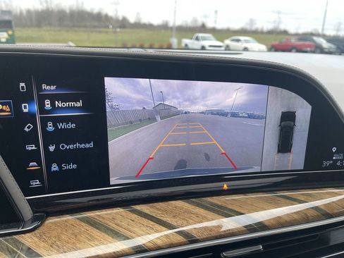 Used 2021 Cadillac Escalade ESV Premium Luxury Platinum image 29