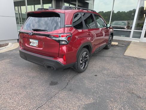 Used 2025 Subaru Forester Limited AWD/4WD image 12