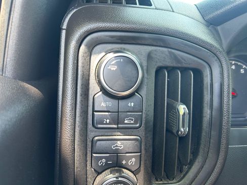 Used 2025 Chevrolet Silverado 1500 Custom w/ Turbomax Blackout Package AWD/4WD image 21