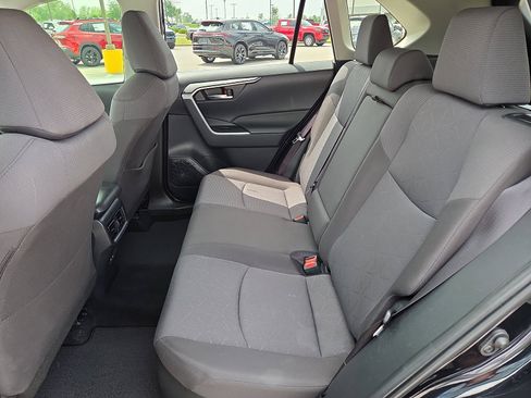 Used 2025 Toyota RAV4 XLE w/ Convenience Package AWD/4WD image 10