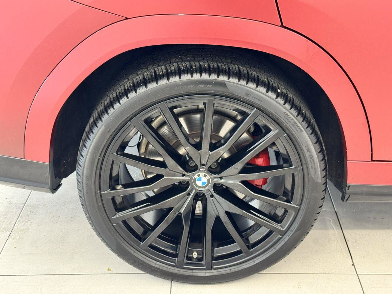Used 2022 BMW X6 M50i w/ Executive Package AWD/4WD image 42