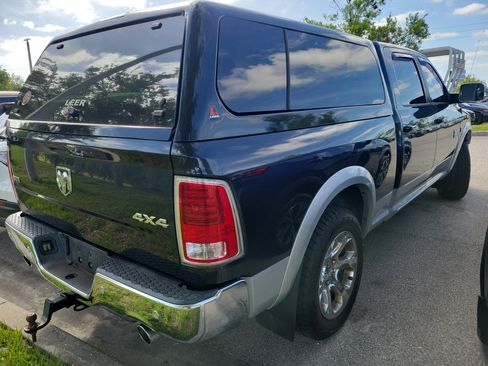 Used 2016 RAM 1500 Laramie w/ Convenience Group image 3