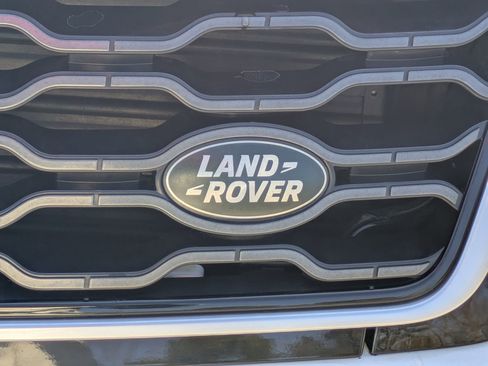 Used 2019 Land Rover Range Rover Sport HSE image 32