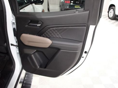 Used 2023 GMC Canyon Denali AWD/4WD image 28