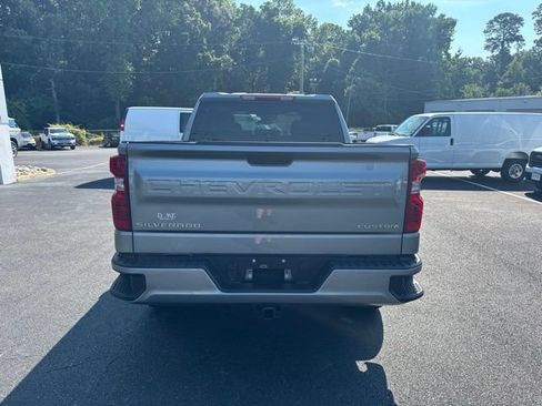 New 2026 Chevrolet Silverado 1500 Custom RWD image 18