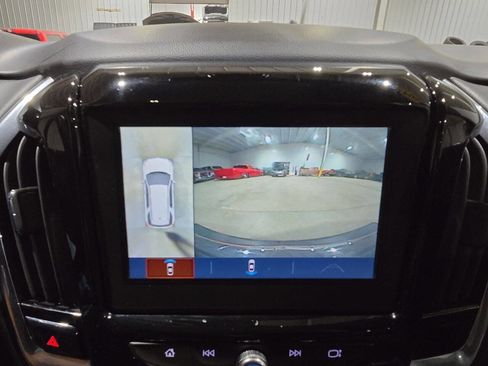 Used 2018 Chevrolet Traverse LT AWD/4WD image 41