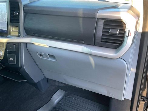 Used 2022 Ford F150 XLT w/ Equipment Group 302A High image 15