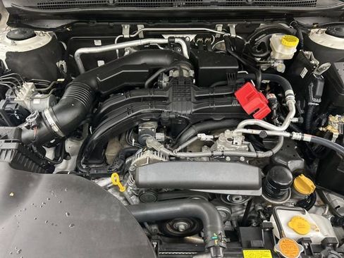 Used 2022 Subaru Outback Premium image 31