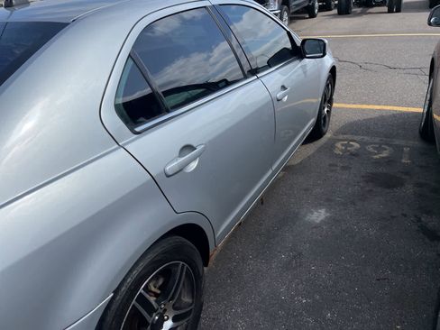 Used 2010 Ford Fusion SE image 16