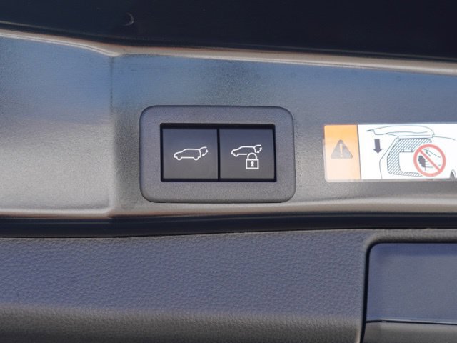 Used 2026 Toyota RAV4 XSE w/ Panoramic Sun Roof Package AWD/4WD image 53
