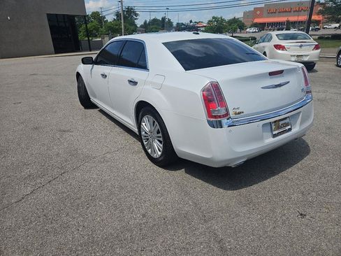 Used 2014 Chrysler 300 C w/ Beats Audio Group AWD/4WD image 6