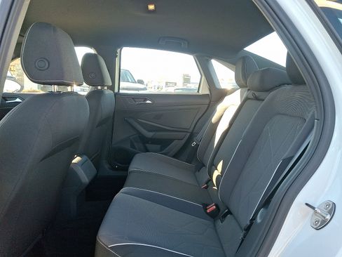 Certified 2025 Volkswagen Jetta Sport image 10