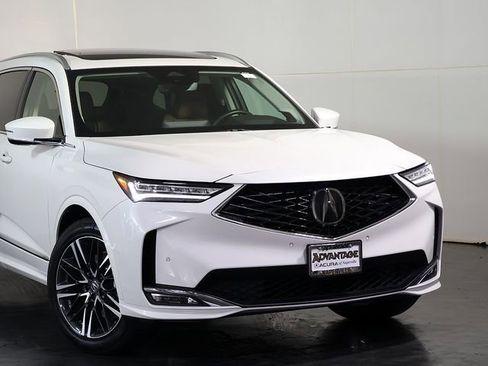 Certified 2026 Acura MDX SH-AWD w/ Advance Package image 6