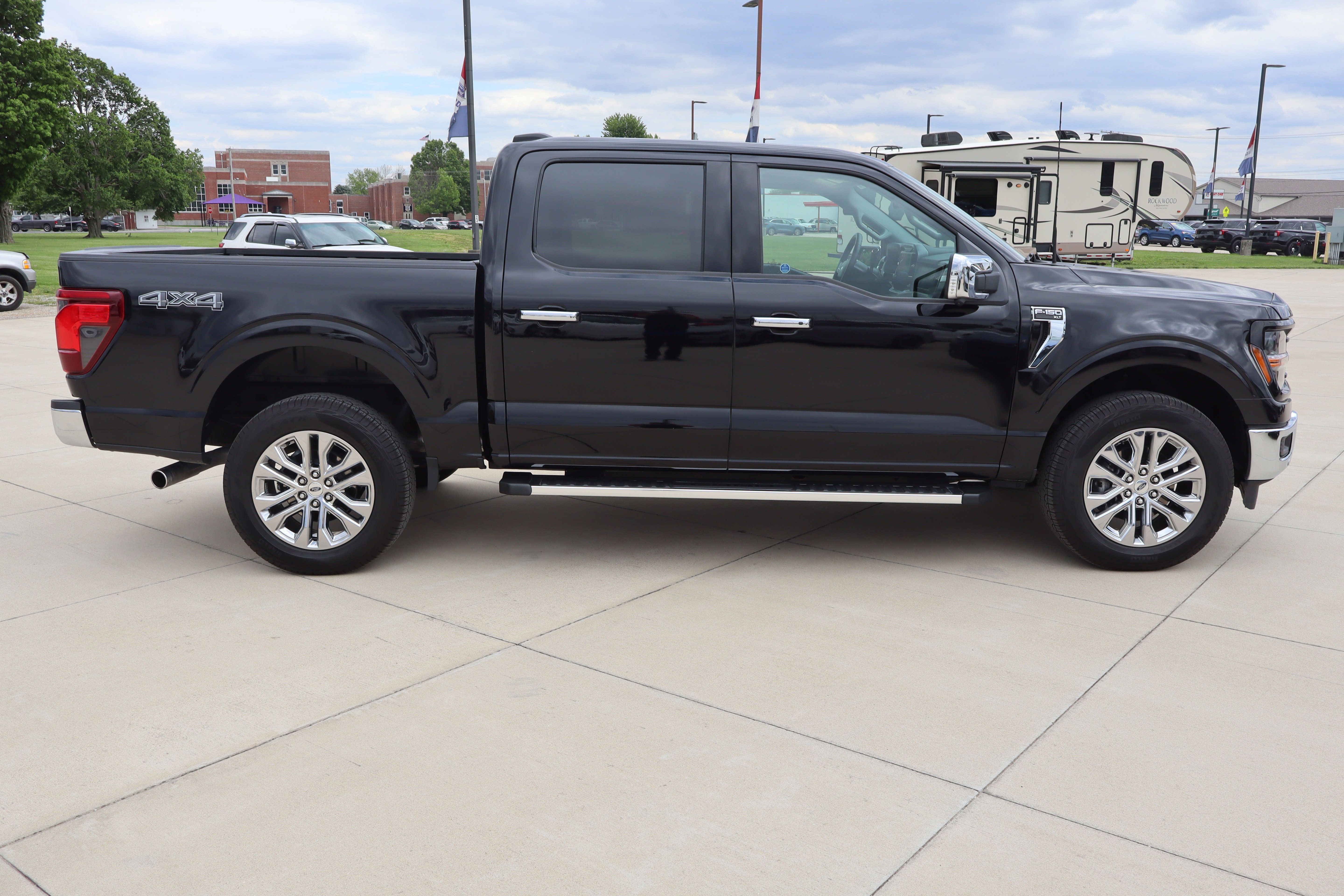 Used 2024 Ford F150 XLT w/ Equipment Group 302A MID AWD/4WD image 5