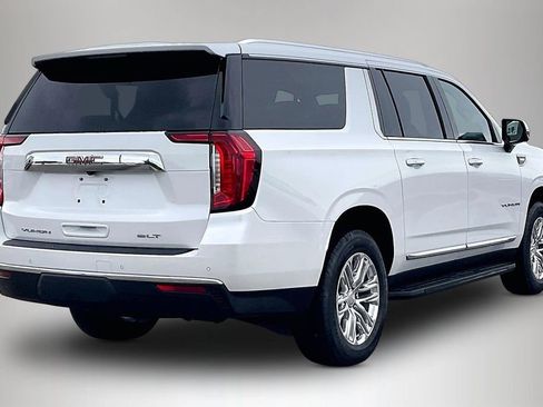 Used 2024 GMC Yukon XL SLT w/ SLT Luxury Package AWD/4WD image 5