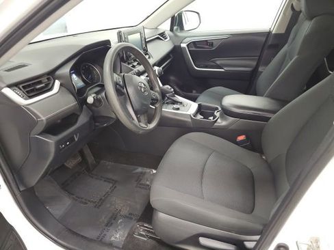 Certified 2020 Toyota RAV4 LE image 15