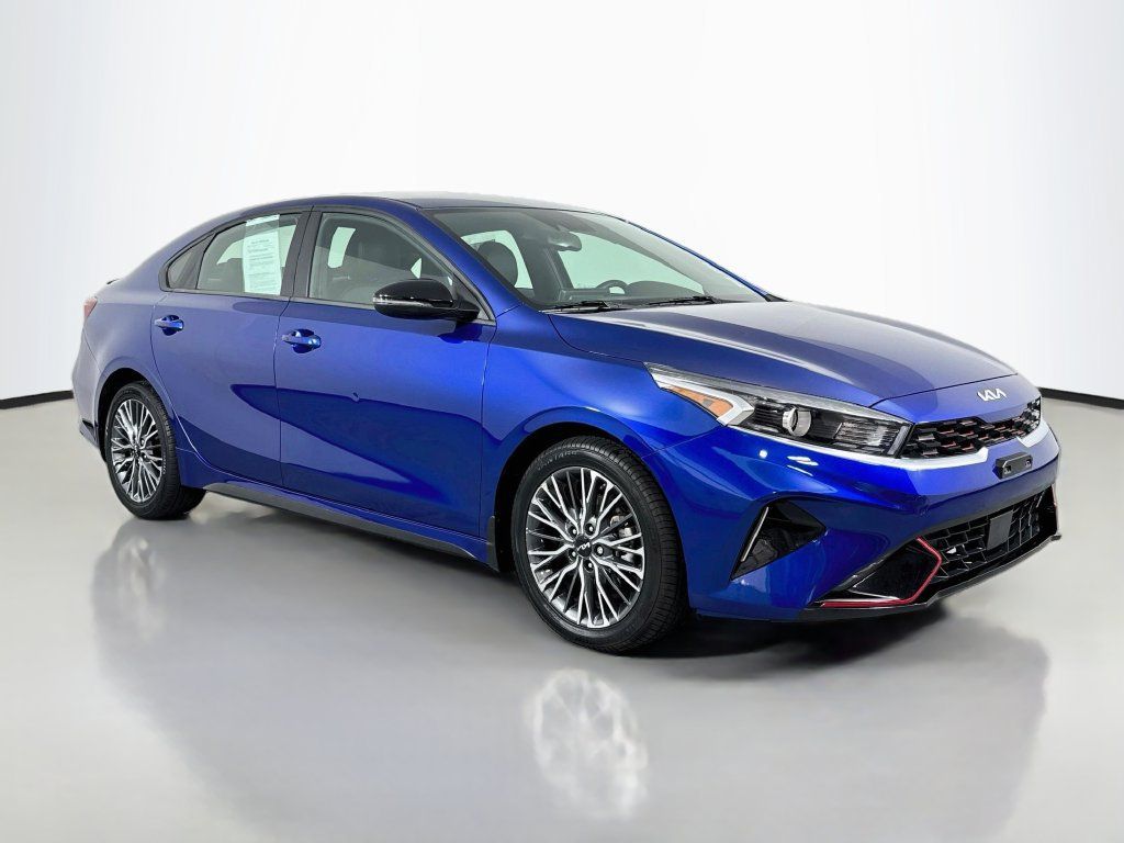 Used 2024 Kia Forte GT-Line FWD image 4