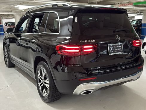 Certified 2024 Mercedes-Benz GLB 250 4MATIC image 7