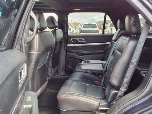 Used 2017 Ford Explorer Sport w/ Equipment Group 401A image 9