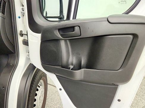 Used 2025 RAM ProMaster 2500 w/ U-Haul Equipment Group FWD image 26