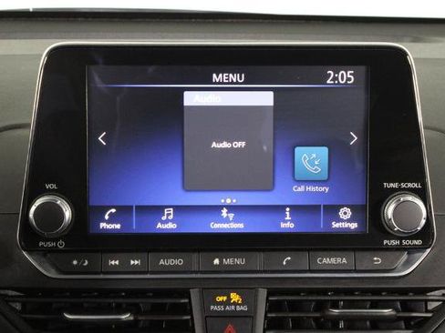 Certified 2025 Nissan Altima 2.5 S FWD image 9