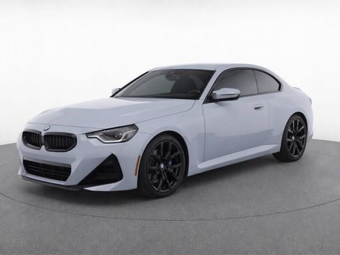 Used 2025 BMW 230i Coupe w/ M Sport Package RWD image 2