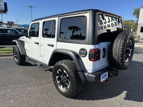 Used 2024 Jeep Wrangler Unlimited Rubicon image 4