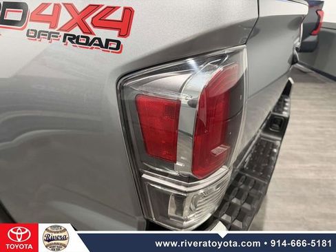 Certified 2023 Toyota Tacoma TRD Off-Road w/ TRD Premium Off Road Package AWD/4WD image 10