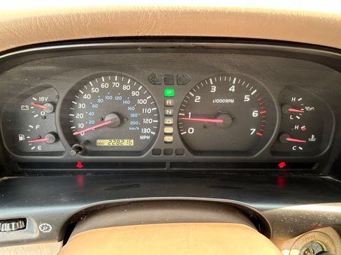 Used 2000 Toyota Land Cruiser AWD/4WD image 13