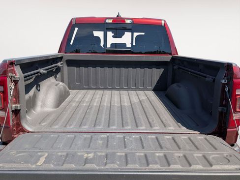 Used 2024 RAM 1500 Laramie AWD/4WD image 30