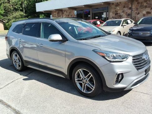 Used 2019 Hyundai Santa Fe XL w/ Cargo Package AWD/4WD image 7
