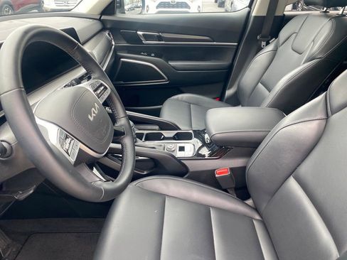Used 2025 Kia Telluride S image 18