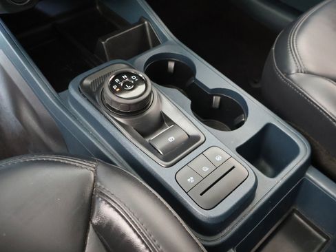 Used 2023 Ford Maverick Lariat w/ Lariat Luxury Package FWD image 9