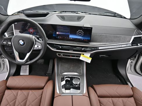 New 2026 BMW X5 xDrive40i AWD/4WD image 12