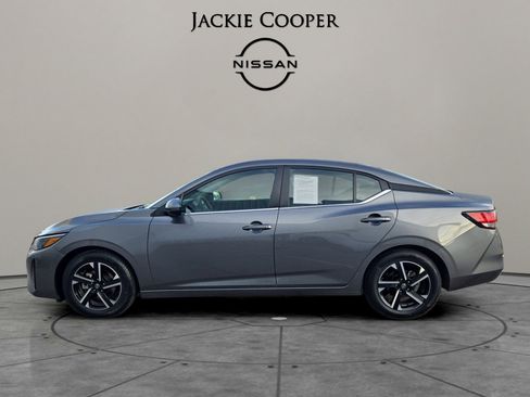 Certified 2024 Nissan Sentra SV image 2
