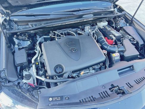 Used 2020 Toyota Camry XLE image 28
