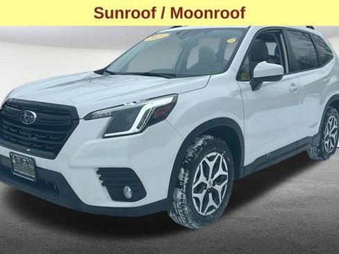 Certified 2023 Subaru Forester Premium image 5