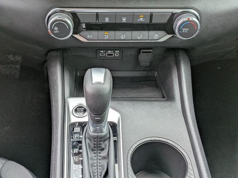 New 2025 Nissan Altima 2.5 SV image 22